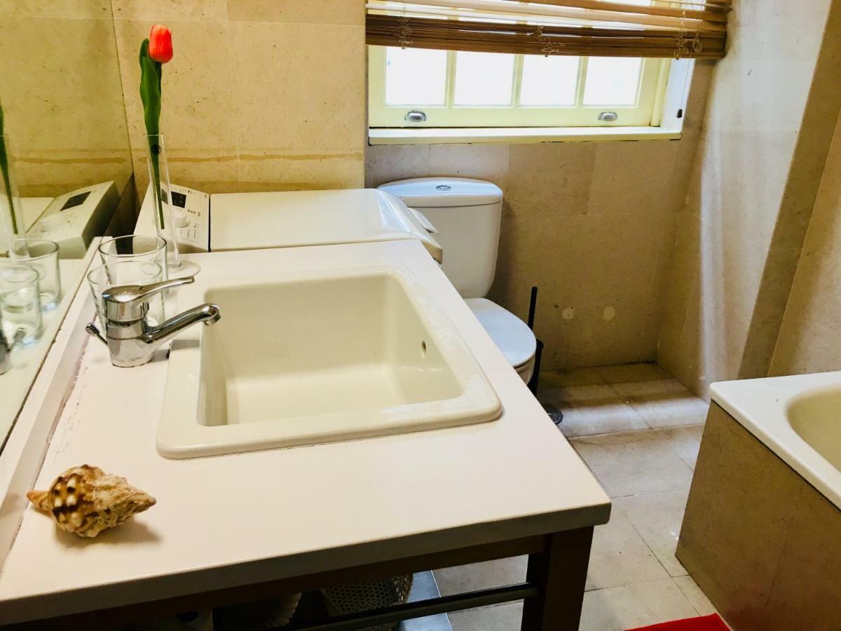 Apartment 4 Bedroom - Rua Dos Douradores