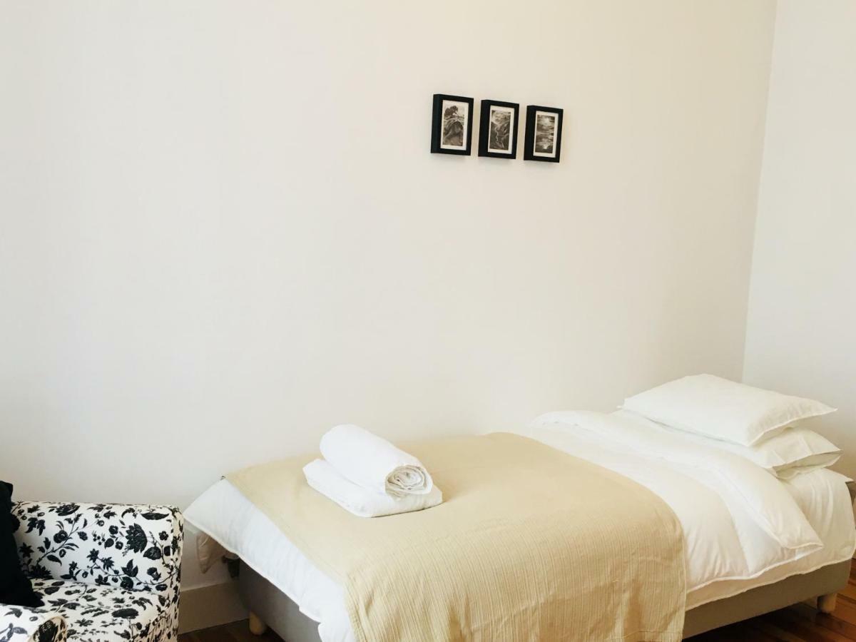4 Bedroom - Rua Dos Douradores Apartment *